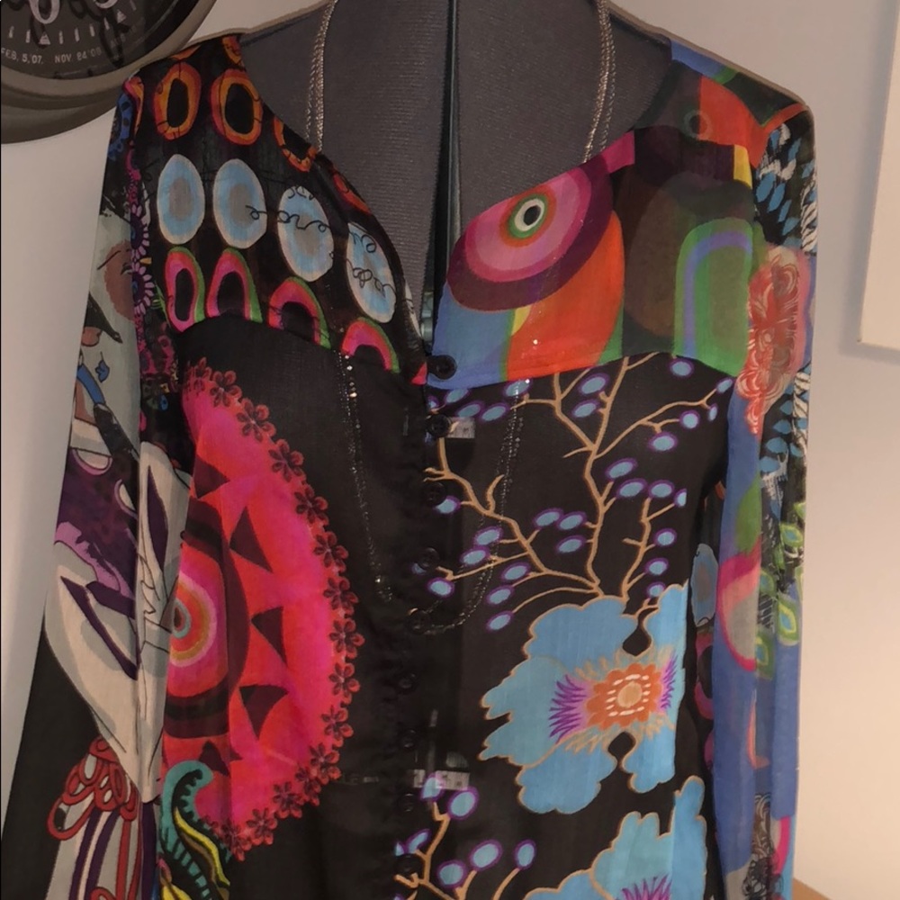 🍀🍀Desigual  blouse